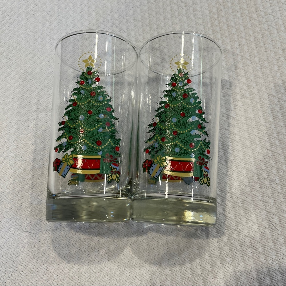 Vintage Home Interiors Christmas glasses